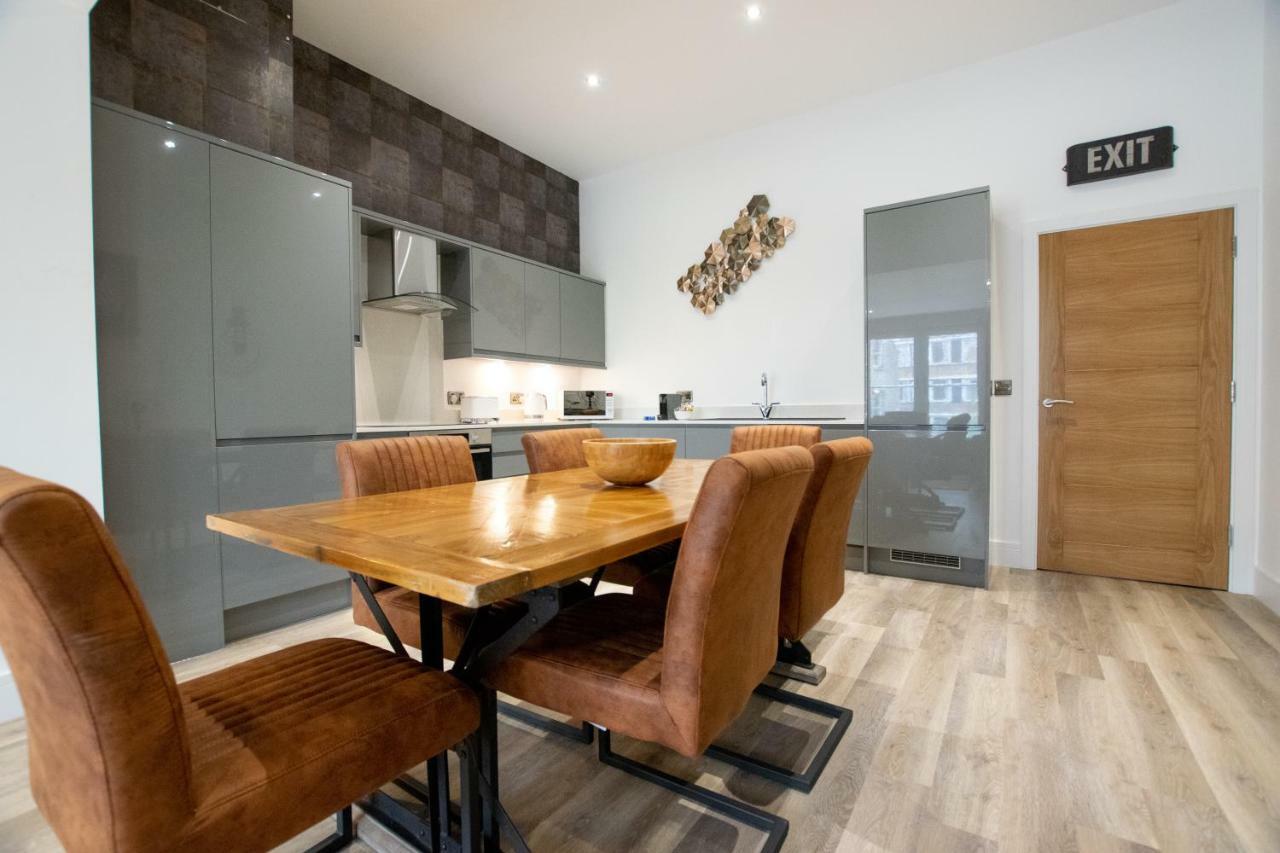 Rowan Tree - Your Apartment Bristol Exterior foto